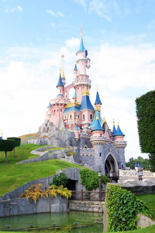 Grand Studio Disney, Queen Size, Coffee, Wifi Montévrain Kültér fotó
